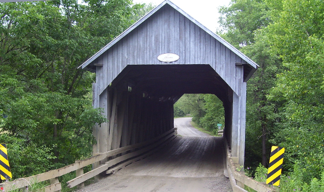 Pont couvert Eustis